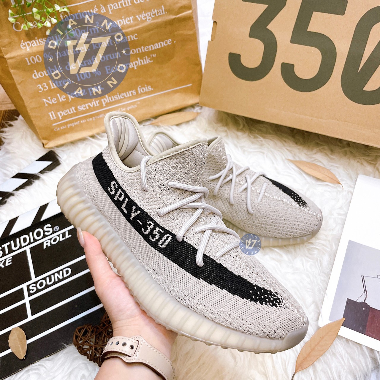 帝安諾-實體店面ADIDAS YEEZY BOOST 350 V2 