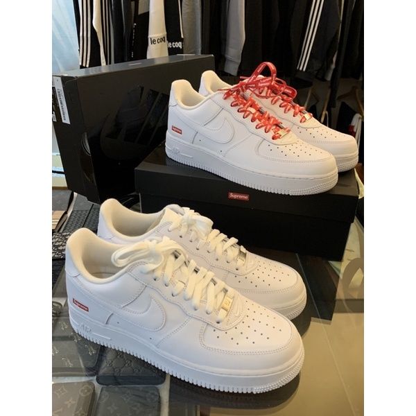 圖片 Supreme × Nike Air Force 1 Low "White" 聯名 黑白二色