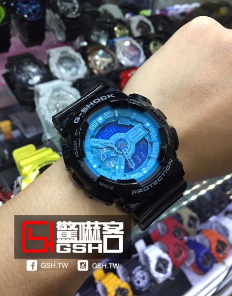 圖片 G-SHOCK 指針數位雙顯運動錶 -亮黑水藍 GA-110B-1A2
