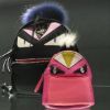 圖片 Fendi 7AR457 Monster 水晶及狐狸毛後背包造型吊飾 鑰匙圈 粉色