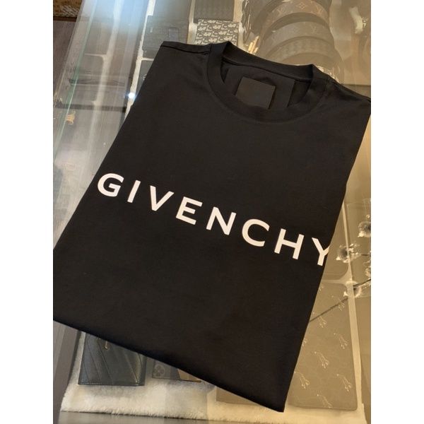 圖片 Givenchy  經典字母logo設計 黑色 男生短袖T恤上衣