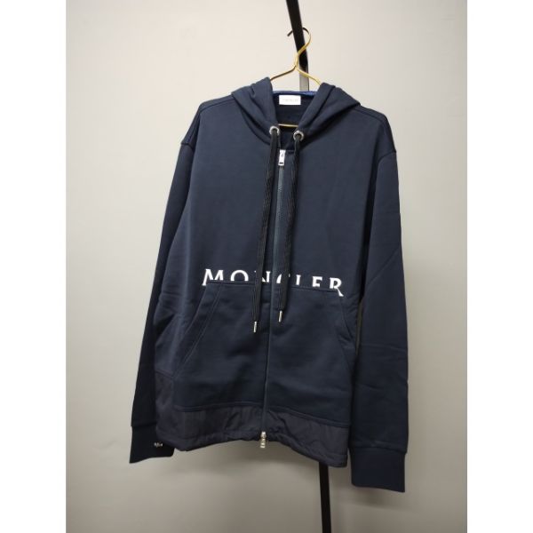 圖片 MONCLER 喀掉LOGO連帽外套