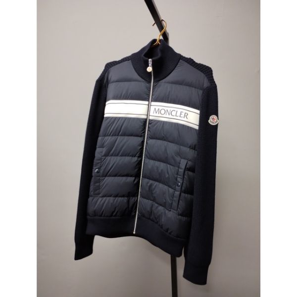 圖片 MONCLER  白底LOGO羽絨毛線拼接外套