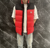 圖片 MONCLER 經典紅黑羽絨背心