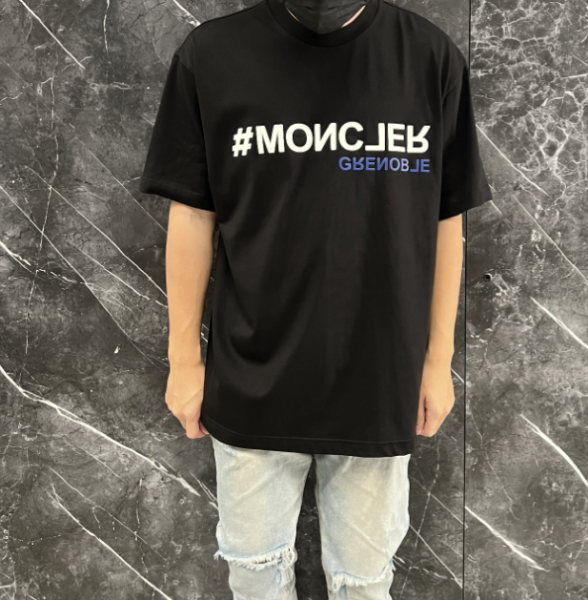 圖片 MONCLER 胸口文字T