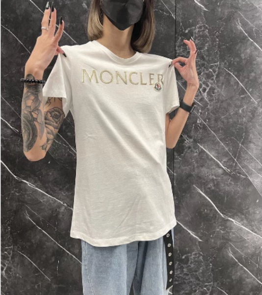 圖片 MONCLER 金字母短T