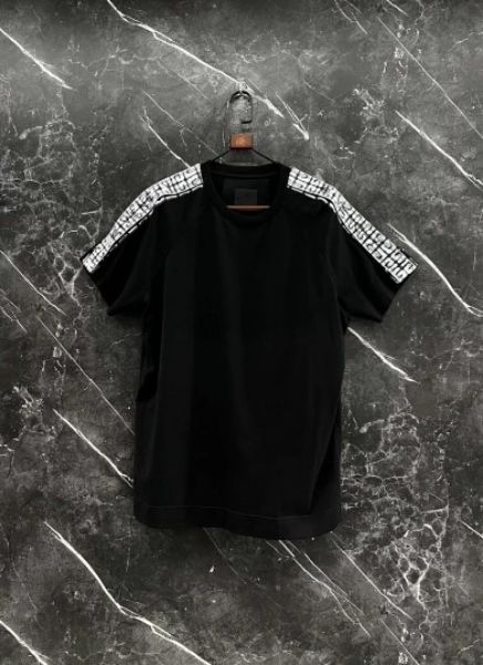 圖片 GIVENCHY 休閒T