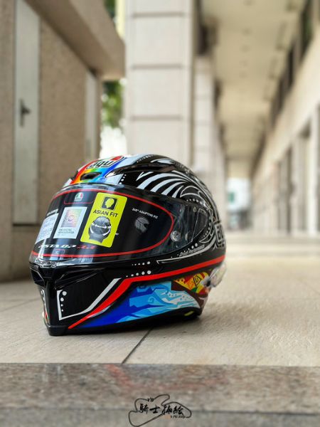 圖片 總代理公司貨 AGV PISTA GP RR ROSSI World Tittle 2002 限量 頂級 碳纖維