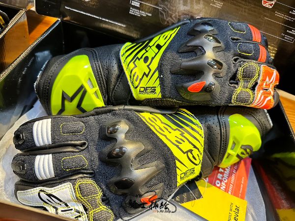 圖片 ALPINESTARS A星 GP-TECH V2 黑黃 長手套 防摔 競技 袋鼠皮 真皮