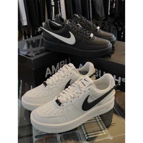 圖片 AMBUSH x Nike Air Force 1 「Phantom」、「Black」黑白二色 球鞋