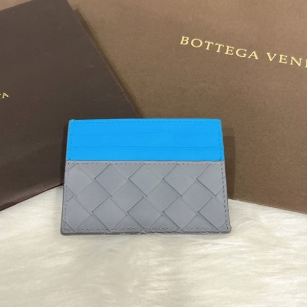 圖片 【哈極品】閒置品《Bottega Veneta BV 灰藍色六卡L型 中款編織 名片夾/卡片夾》