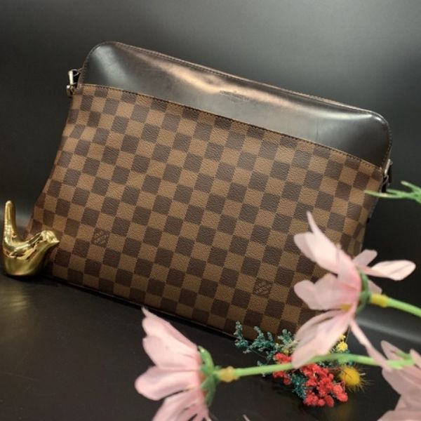 圖片 【哈極品】二手品《Louis Vuitton LV 咖啡色棋盤格拼皮 拉鍊式 斜背包/書包》