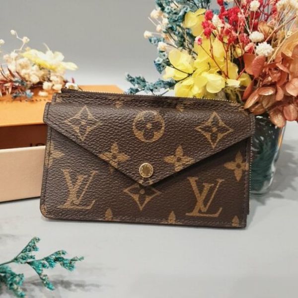 【哈極品】全新品《 Louis Vuitton LV 晶片款 老花字紋 拉鍊3卡零錢卡包/短夾/皮夾》