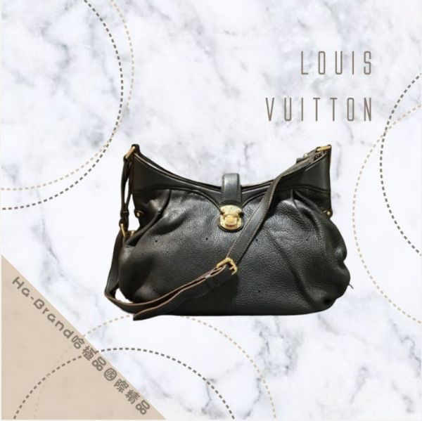 圖片 【哈極品】二手品《LOUIS VUITTON LV 黑色全皮雷刻肩背包/斜背包》