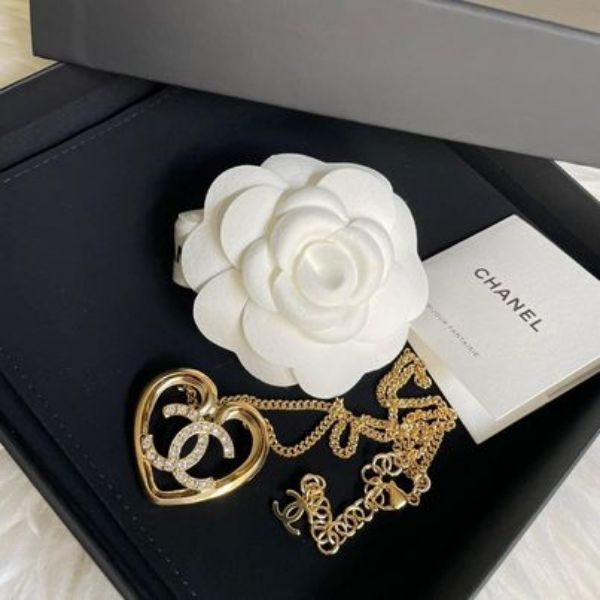圖片 Chanel 23c 愛心水鑽長項鍊