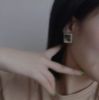 圖片 Chanel 21b方塊鏡面耳夾