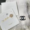 圖片 Chanel Vic 新年禮 白色圍巾