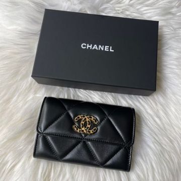 圖片 Chanel 黑金編織19信封中夾