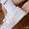 圖片 NICEDAY 代購 Nike Dunk Low 3D SWOOSH 白灰橘 女款 DR0171-100