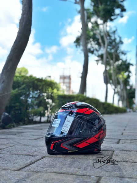 圖片 SHOEI Z8 PROLOGUE TC-1 彩繪 全罩 輕量 安全帽 日本 2021 Z-8