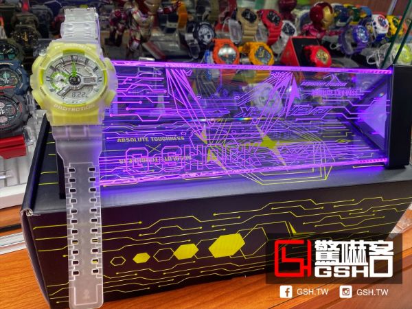 圖片 G-SHOCK 透明螢光雙顯錶 白果凍色GA-110LS-7PRE (錶盒為觸控夜燈) 買錶送夜燈-複製