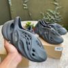 Adidas Originals Yeezy Foam Runner Carbon IG5349