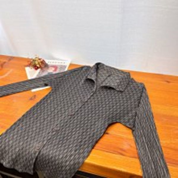 圖片 【哈極品】美品《ISSEY MIYAKE 三宅一生 PP灰色格子長袖上衣/長袖/服飾 3號》