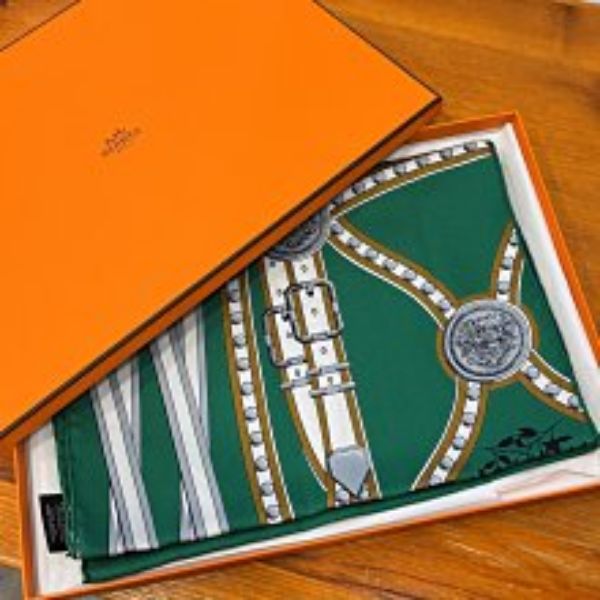 圖片 【哈極品】閒置品《HERMES 愛馬仕 綠色160x30公分 皮帶造型長條寬版絲巾/配件》