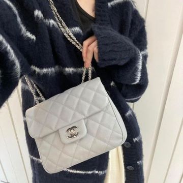圖片 Chanel冰川灰銀釦雙層荔枝皮方胖子