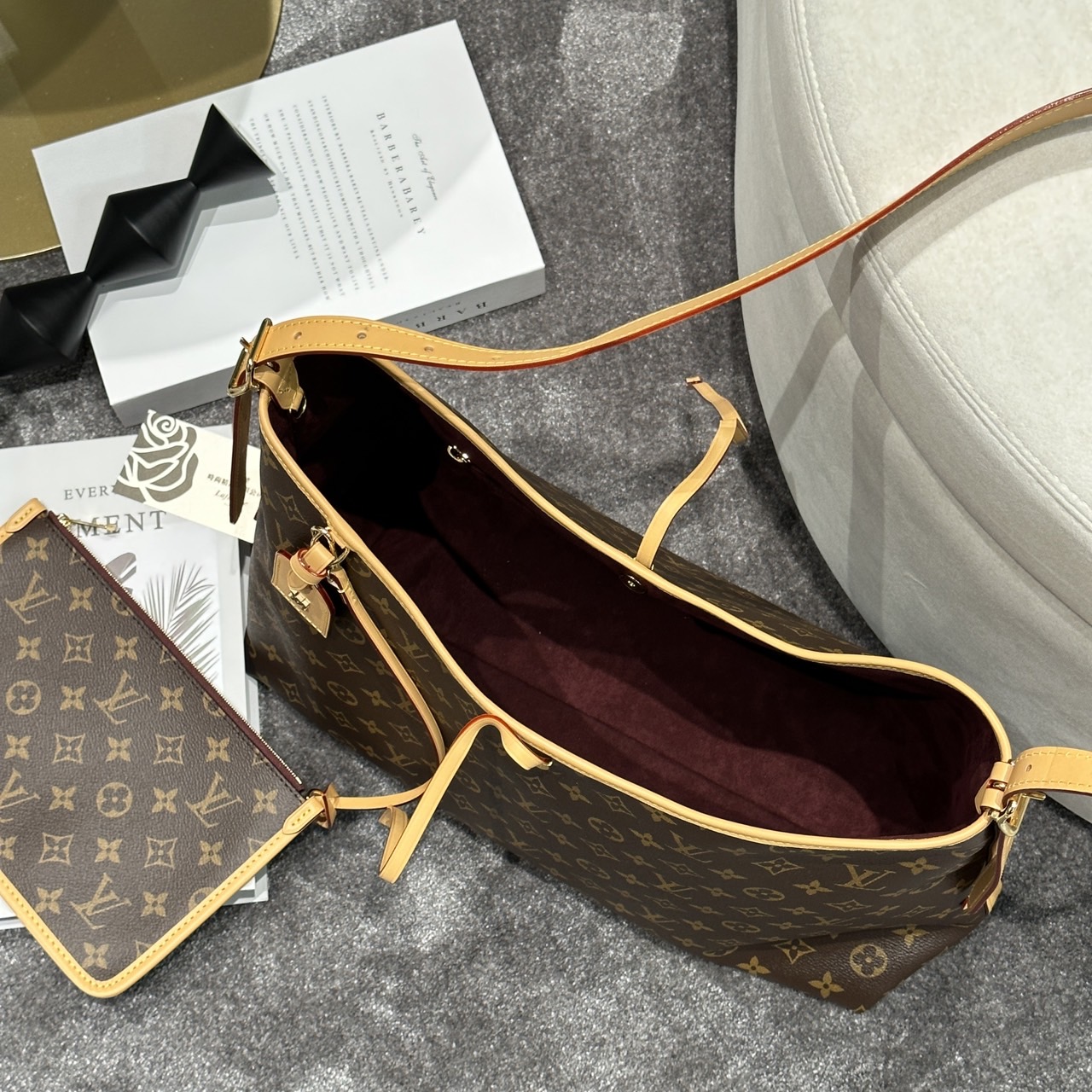 Louis vuitton carry online all mm