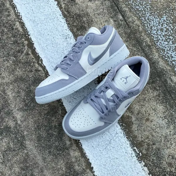 Wmns Air Jordan 1 Low SE Light Steel Grey DV0426012