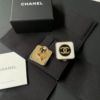 圖片 Chanel 23c 黑白琺瑯方塊耳夾