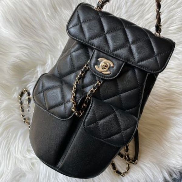 圖片 Chanel 22s 黑金荔枝後背包