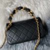 圖片 Chanel 2021春夏秀款黑金羊皮粗鏈條口蓋包