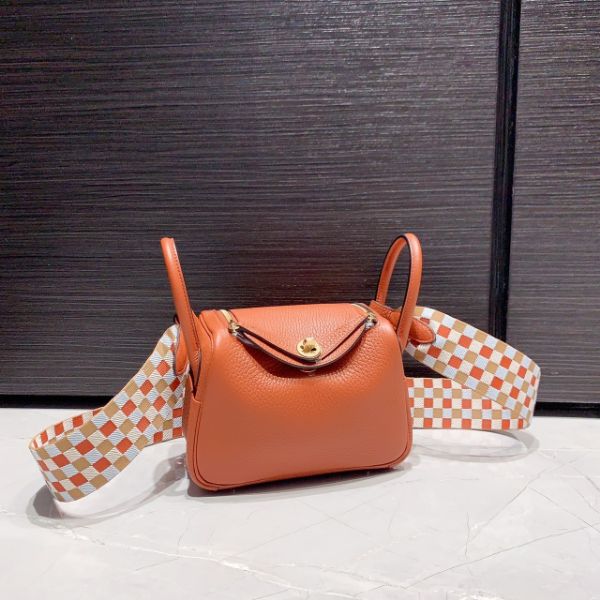 圖片 Hermès Mini Lindy 南瓜棕金釦