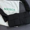 圖片 Bottega Veneta Padded 黑色羽絨八格尼龍肩背包