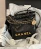 圖片 CHANEL 2023 新款 AS3980 22 mini hobo 黑 金鍊