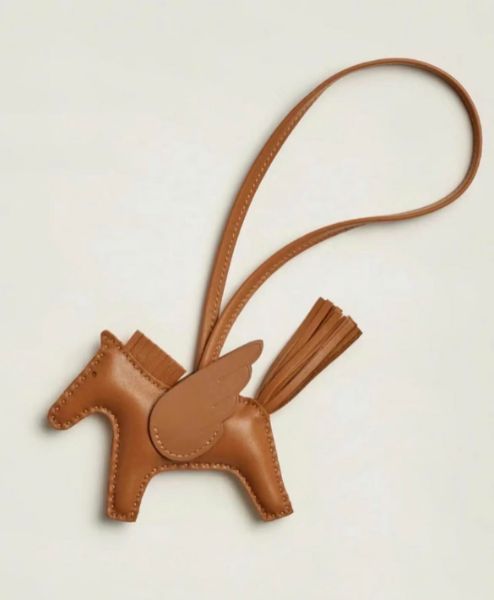 圖片 Hermès 愛馬仕 Rodeo MM Pegase 小飛馬吊飾 純色手工小羊皮 焦糖金棕 中號