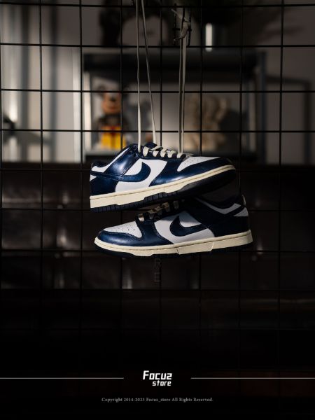 Nike Dunk Low Vintage Navy FN7197100