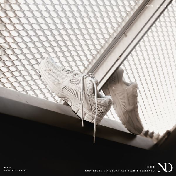 圖片 NICEDAY 部分現貨 /  代購  Nike Air Zoom Vomero 5 白灰 慢跑鞋 余文樂 男女  BV1358-001