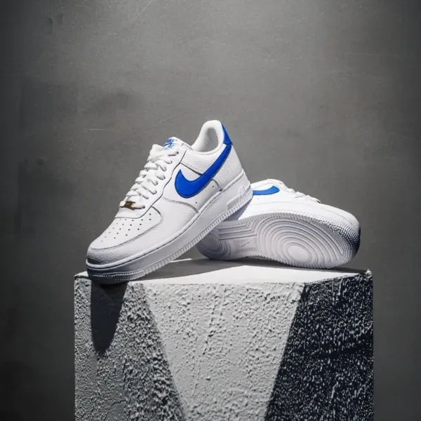 【APAIR】現貨 Nike Air Force 1 Low Royal Blue 白藍 金牌 DM2845-100