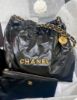 圖片 CHANEL AS3260 新款 22 肩背包 黑金小型