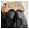 圖片 <現貨秒發> Adidas Yeezy Slide "Onyx" 黑武士 黑瑪瑙 拖鞋 踩屎感（HQ6448）