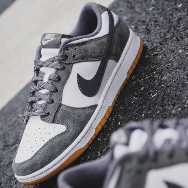 Nike Dunk Low Smoke Grey 反光煙灰 卡其底 FV0389-100