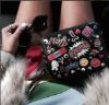 圖片 Anya Hindmarch All Over Stickers Bag 貼圖斜背包 黑 