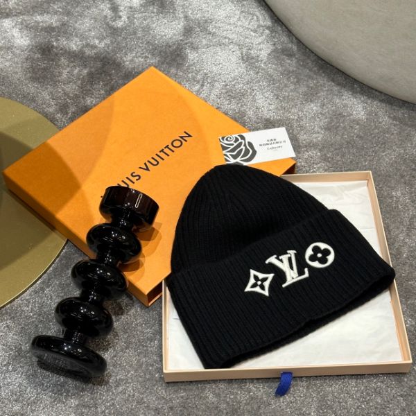 圖片 LOUIS VUITTON Headline 黑白刺繡毛帽