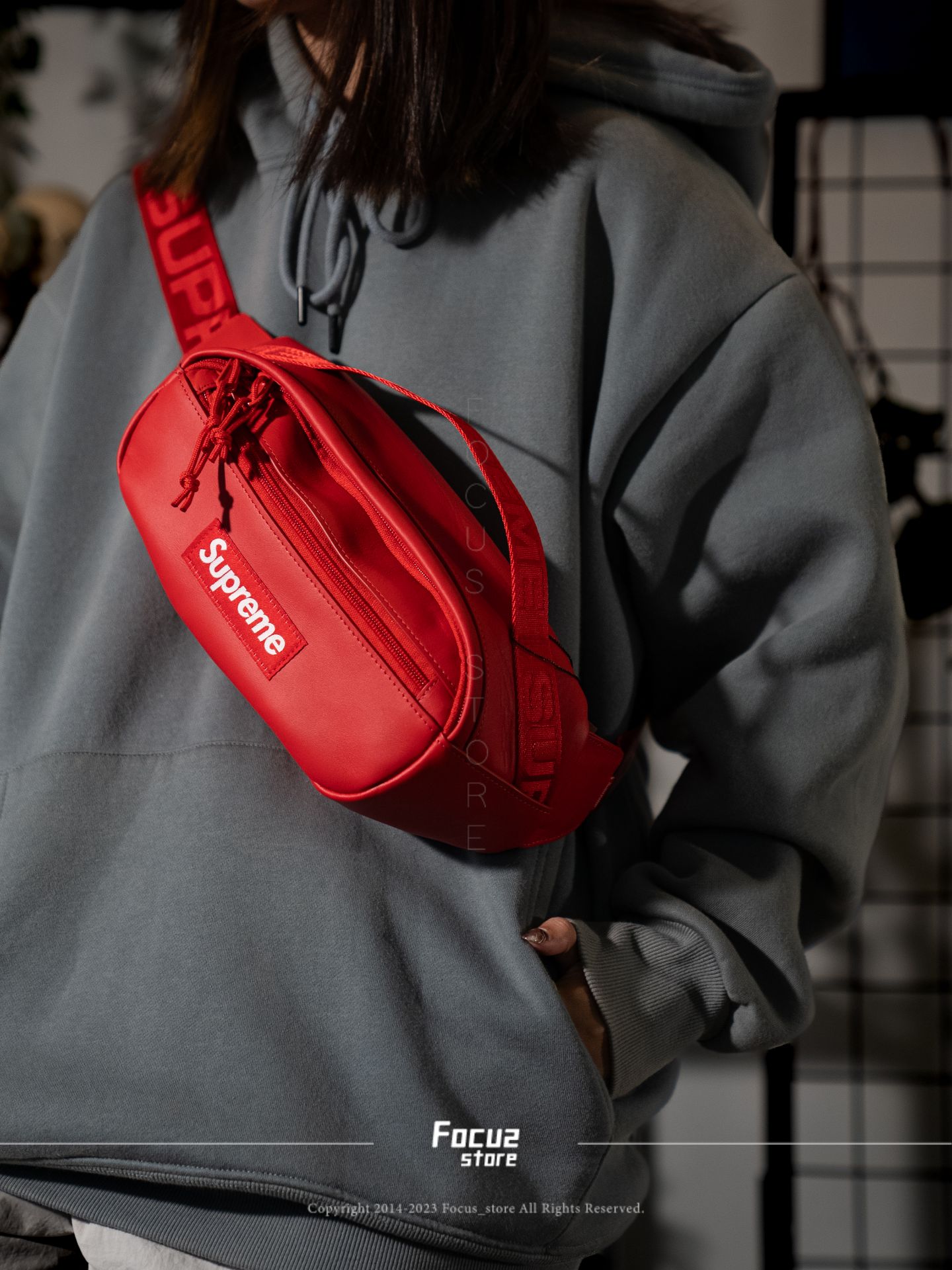 メリット Supreme Leather Waist Bag Red - メンズ
