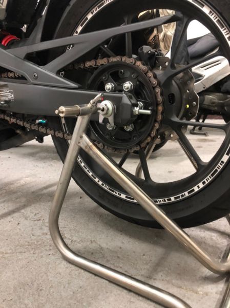 圖片 NA MOTO 單人駐車架 L型單人駐車架 後輪有軸孔大多可使用 歡迎提供車款查詢