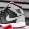 圖片 Air Jordan 1 Mid "Shadow Fire Red" 灰黑紅 中筒 男鞋 DQ8426-006