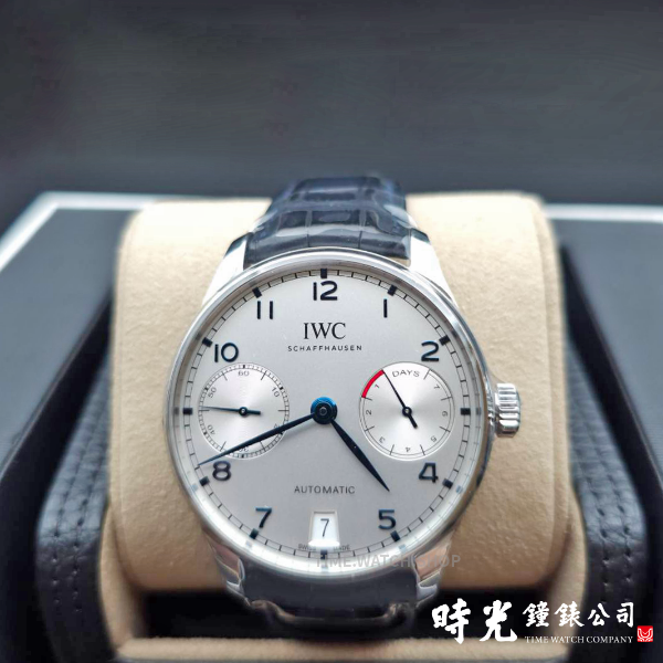 圖片 已售出【高雄時光鐘錶公司】 IWC 萬國錶 IW500705 95成新 大葡萄牙 白面藍針 七日鍊 獨立小秒針 42.3ＭＭ